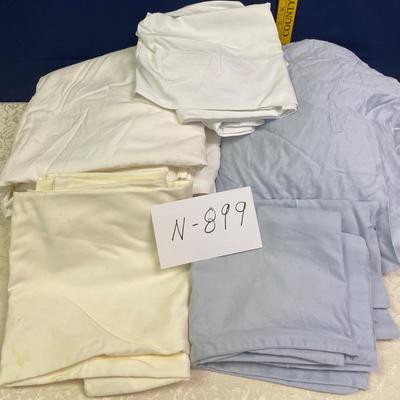 Queen Size 2 fitted and 1 flat lots of pillow cases