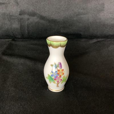 Lot 6054 Vintage Herend HVNGARY Queen Victoria Floral & Butterfly Miniature Vase