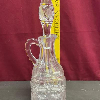 Vintage pressed glass oil or vinegar cruet decanter w/ stopper