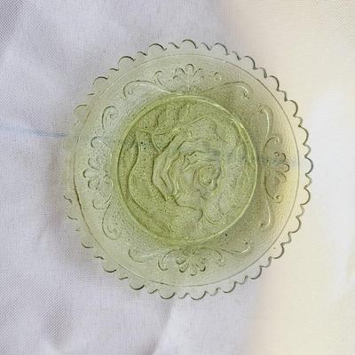 BEAUTIFUL MINT GREEN ROSE FLORAL EMBOSEED COLLECTABLE PLATE