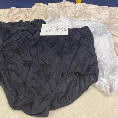 Vanity Fair 8/XL Panties
