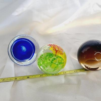 3 BLOWN GLASS DECORATIVE BALL - SEE DESCRIPTION