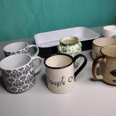 Mugs & Dish