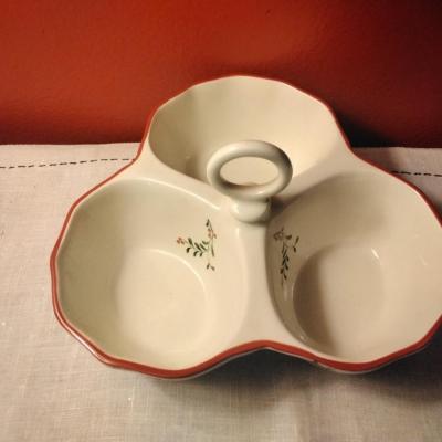 Beautiful Ceramic Large 3 Cup Nut/Candy Dish