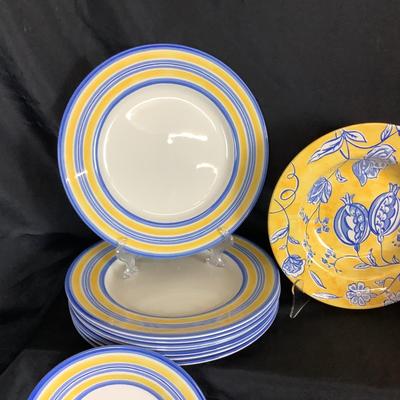 Lot. 6010 Royal Fine Earthware Lot