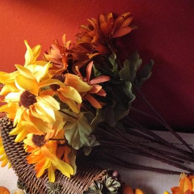 Cornucopia Fall Decoration Set