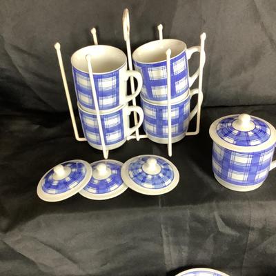 Lot. 6013 Assortment of cups and saucers lot