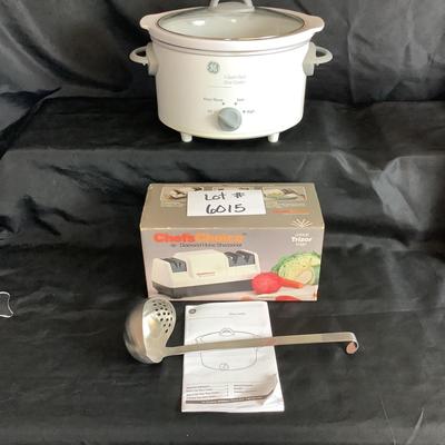 Lot. 6015. GE Slow Cooker and Chefs Choice Diamond Hone Sharpener