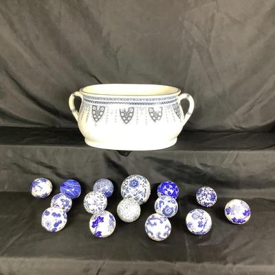 Lot 6060. Vintage Large Blue / White Ironstone Foot Bath & Decorative Blue / White Porcelain Balls