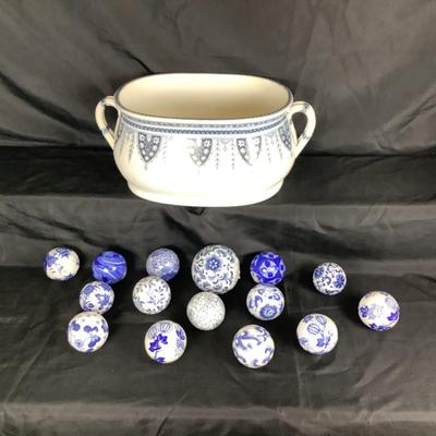 Lot 6060. Vintage Large Blue / White Ironstone Foot Bath & Decorative Blue / White Porcelain Balls