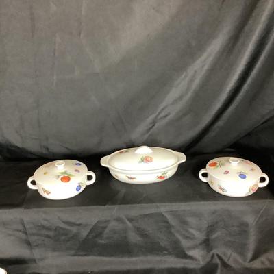 Lot. 6063. Fifteen Piece Set of Fruit Oven to Table Evesham Royal Worcester