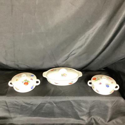 Lot. 6063. Fifteen Piece Set of Fruit Oven to Table Evesham Royal Worcester