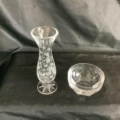 Lot 6066 Waterford Marquise Miniature Heart Bud Vase & Sheila  Cut Finger Bowl