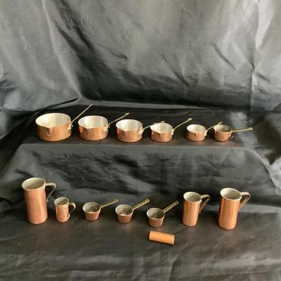 Lot 6086 Lot of Copper & Brass Measuring Cups