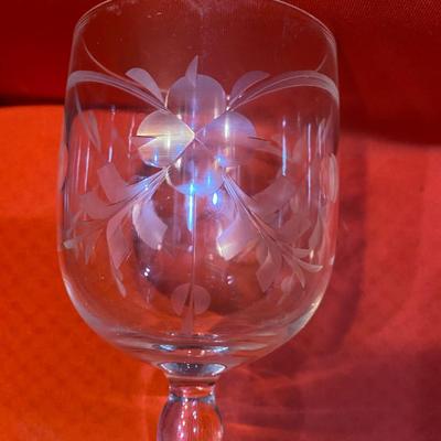 Set of 6 vintage cut crystal etched wine glasses