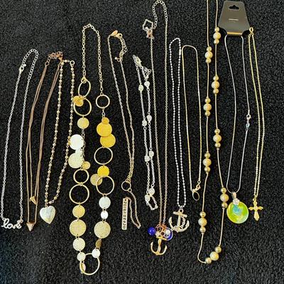 Lot of necklaces