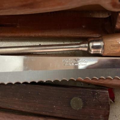 Knives and Kitchen Utensils