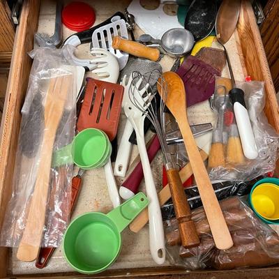 Knives and Kitchen Utensils