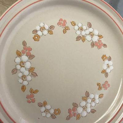 Stoneware Dinnerware