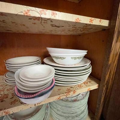 Stoneware Dinnerware