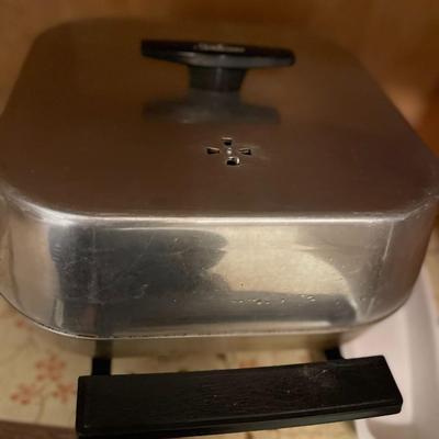 SunBeam Frypan & Plastic Containers