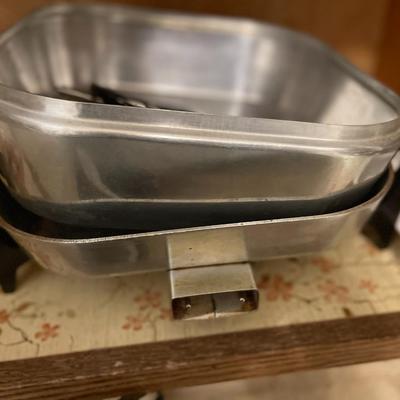 SunBeam Frypan & Plastic Containers