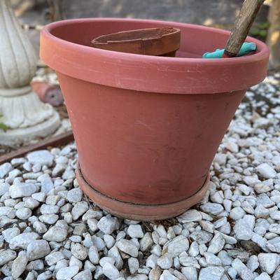 Terra Cotta Pots and wall hangers