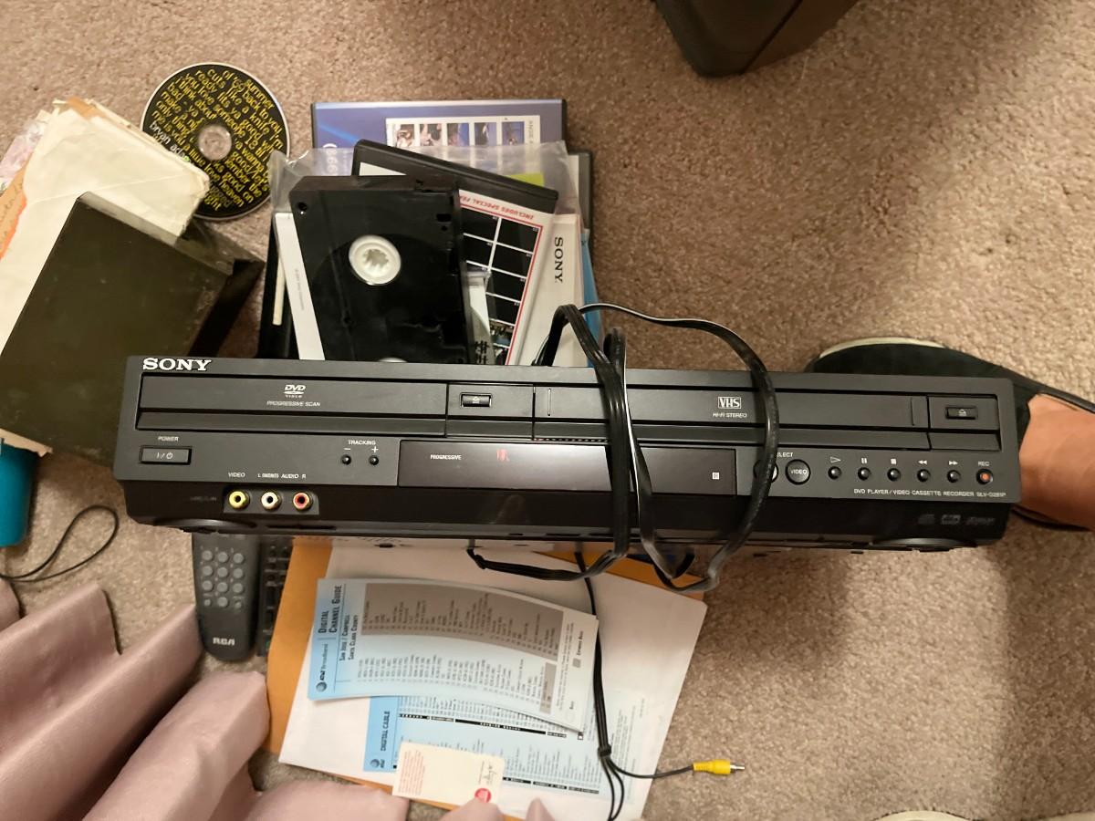 Sony DVD & VHS Player