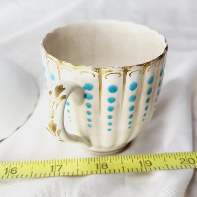 AMAZING VINTAGE TEAL & WHITE TEA CUP SET