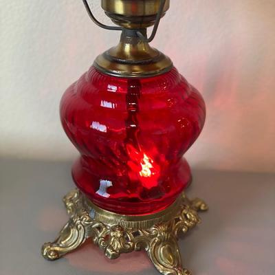 Rate Vintage 1971 L&L WMC Ruby Red Hurricane Lamp