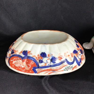 6094 Antique Imari Bowls Missing Lids