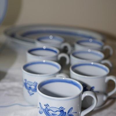 'BLUE ROSE ' ARABIA HAND PAINTED DINNERWARE -PORCELAIN FINLAND