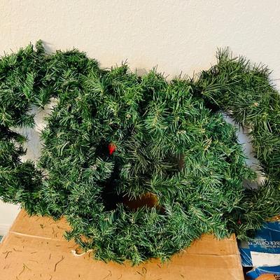 Large Christmas Wreaths (BR- JM)