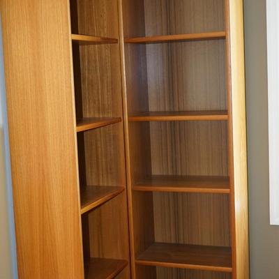 TEAK CORNER SHELF UNIT