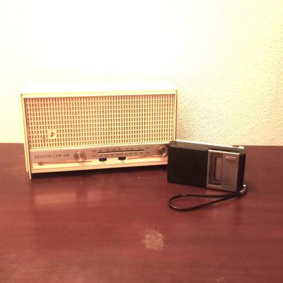 VINTAGE ZENITH LONG DISTANCE RADIO AND SONY FM/AM 2-BAND RECEIVER