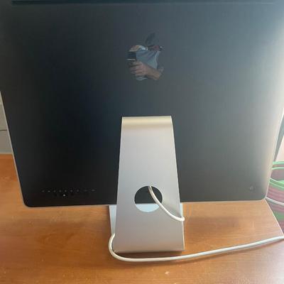 Apple iMAC 24” Gray Computer - 2008 Desktop