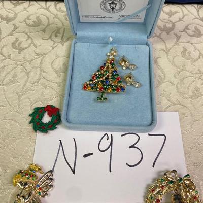 Christmas Pins and Earrings