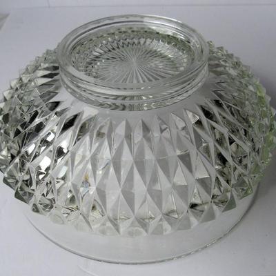 Large Indiana Glass Diamond Point Heavy Glass Serving Bowl