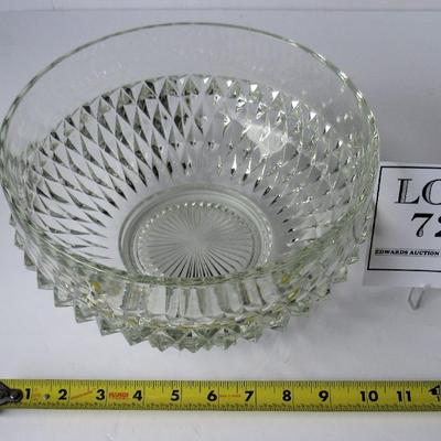 Large Indiana Glass Diamond Point Heavy Glass Serving Bowl