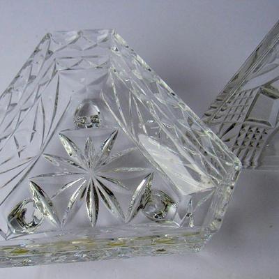 Nice Lead Crystal Triangular Shaped Candy Dish, Fancy Detailed Pattern