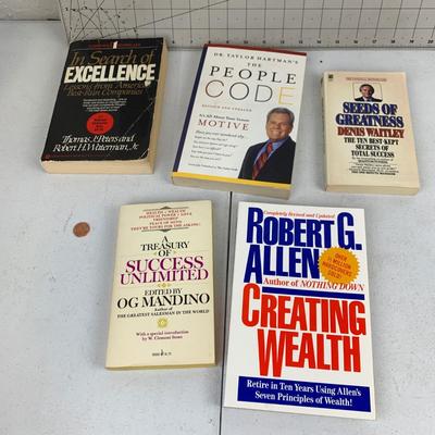 #100 The People Code, Creating Wealth, Seeds of Greatness, In Search of Excellence & A Treasury of Success Unlimited- Paperback Books