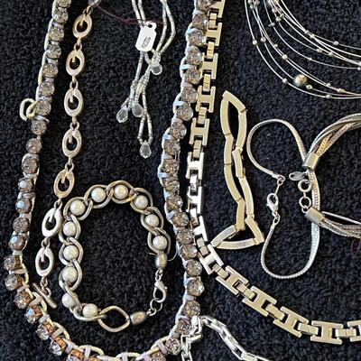 Jewelry lot silver colors