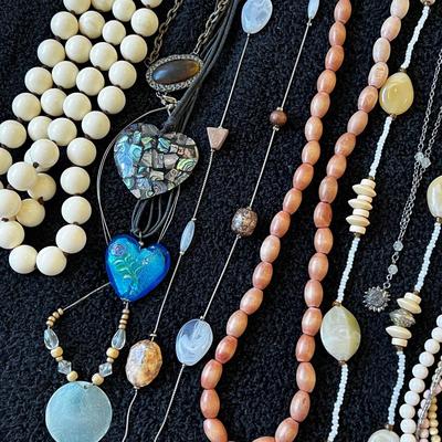Necklace lot