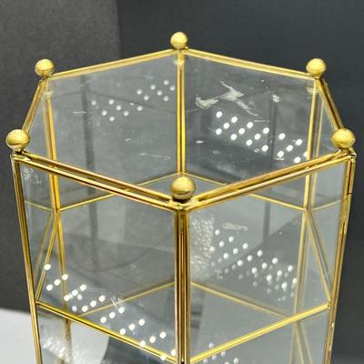 6 sided three level glass display case