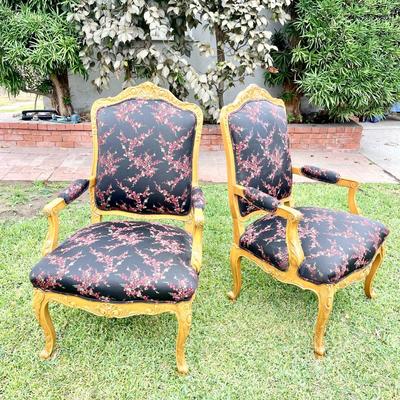 LOT 109    PAIR OF FRENCH PROVINCIAL ARM CHAIRS DRAMATIC BLACK FLORAL UPHOLSTERY