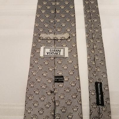 Gianni Versace mens tie. Hand made in Spain