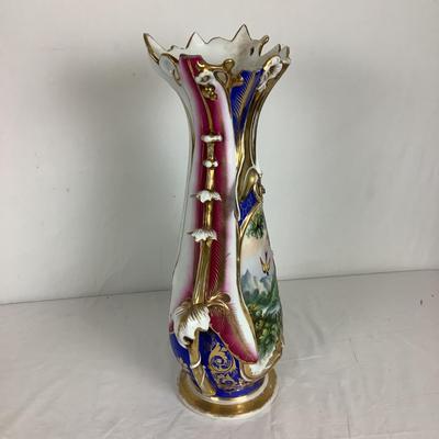 Lot. 6118. Antique Porcelain Vieux Vase