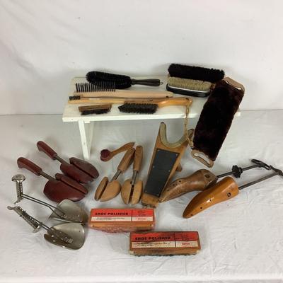 Lot. 6125. Vintage Shoe Polishing Lot