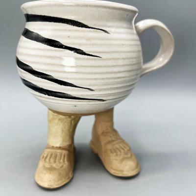 Vintage Muddy Waters Stoneware Pottery Ceramic Cup with Legs