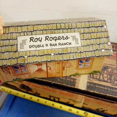 LOT 1  ROY RODGERS PLAYSET BY MARX